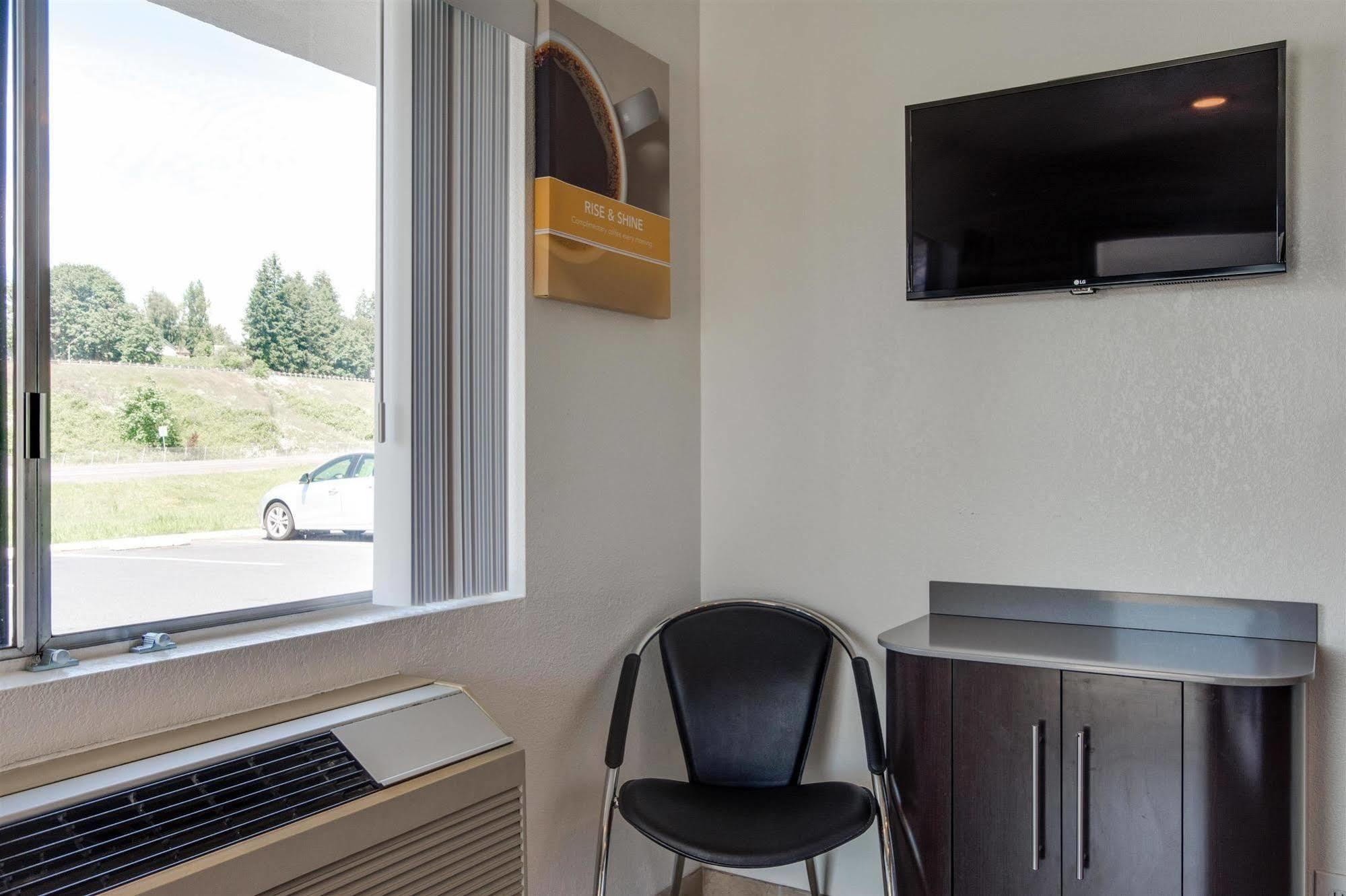 Motel 6-Kelso, Wa - Mt. St. Helens Exterior photo